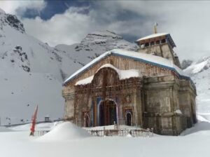 केदारनाथ Kedarnath is in trouble once again! See awesome pictures of snowfall