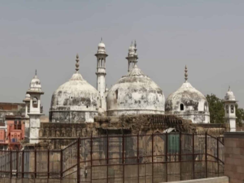 Gyanvapi Case: ज्ञानवापी को मस्जिद कहे जाने पर CM योगी ने जताई नाराजगी, कहा-मस्जिद कहेंगे तो विवाद होगा