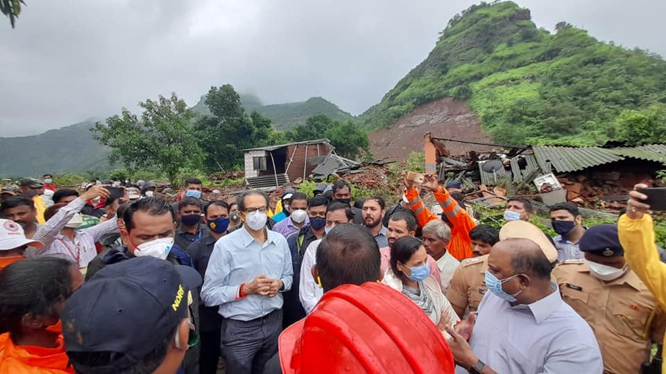 Raigadh Landslide: रायगढ़ में हुई लैंडस्लाइड से चपेट में आया पूरा गाँव