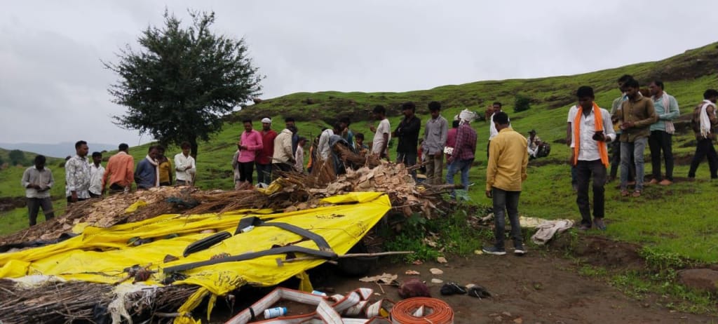 कच्‍चा मकान गिरने से मलबे में दबी महिला की घटनास्‍थल पर मौत