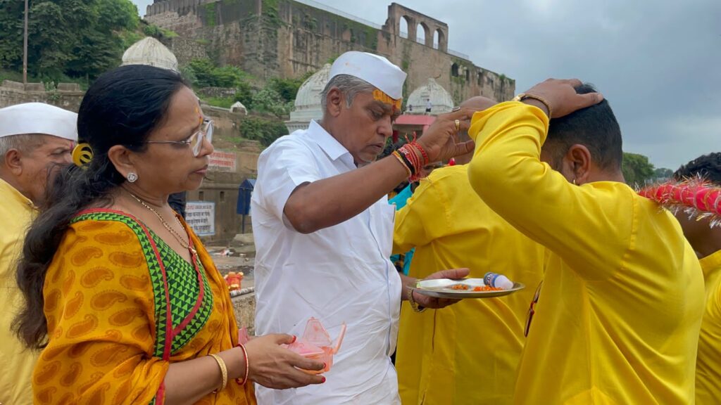 Burhanpur: ताप्ती नदी के जल से शिव मंदिर में होगा जलाभिषेक 