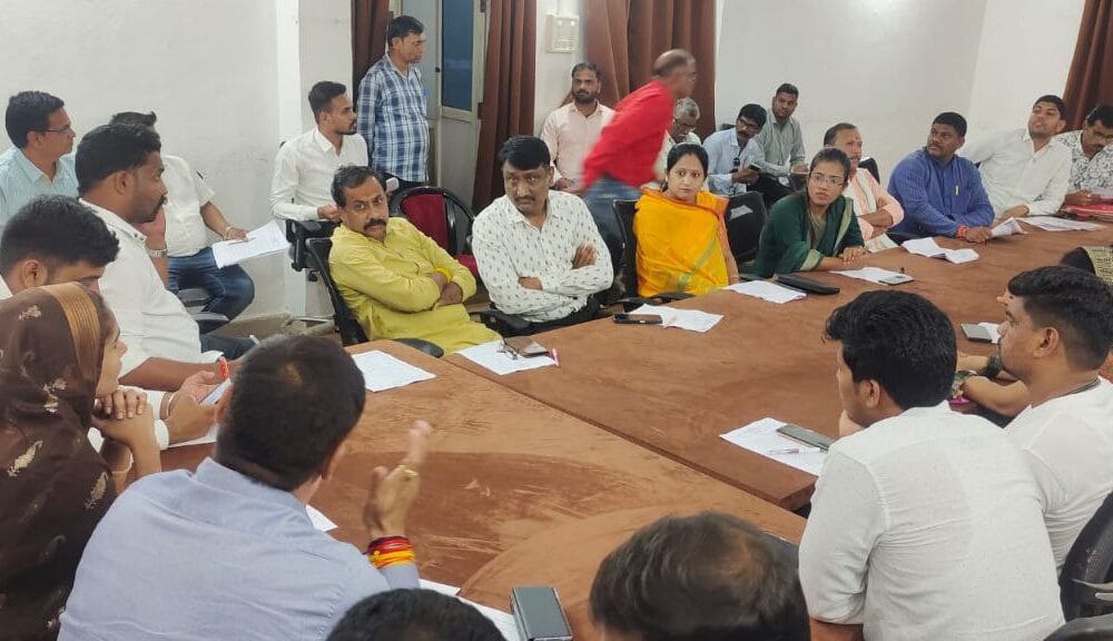 छत्रपति शिवाजी महाराज और बिरसा मुंडा की प्रतिमा स्‍थापित करेगी नपा…..परिषद की बैठक में प्रस्‍ताव